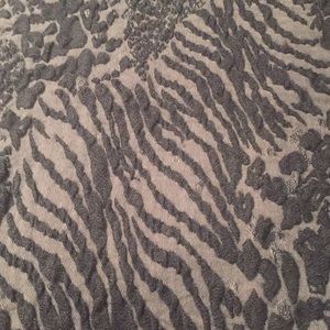 NWOT Dark and Light Gray Swirled Scarf/Fringe OS